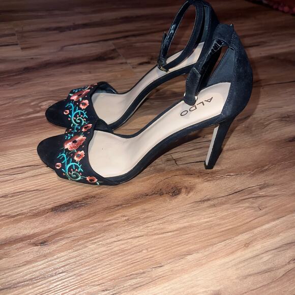 ALDO Floral Embroidered Heels Black Size 7 Ankle Strap Stiletto - Picture 5 of 12